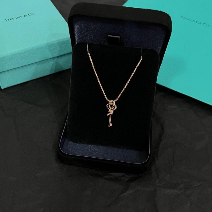 Tiffany Necklaces Vibrant 252316