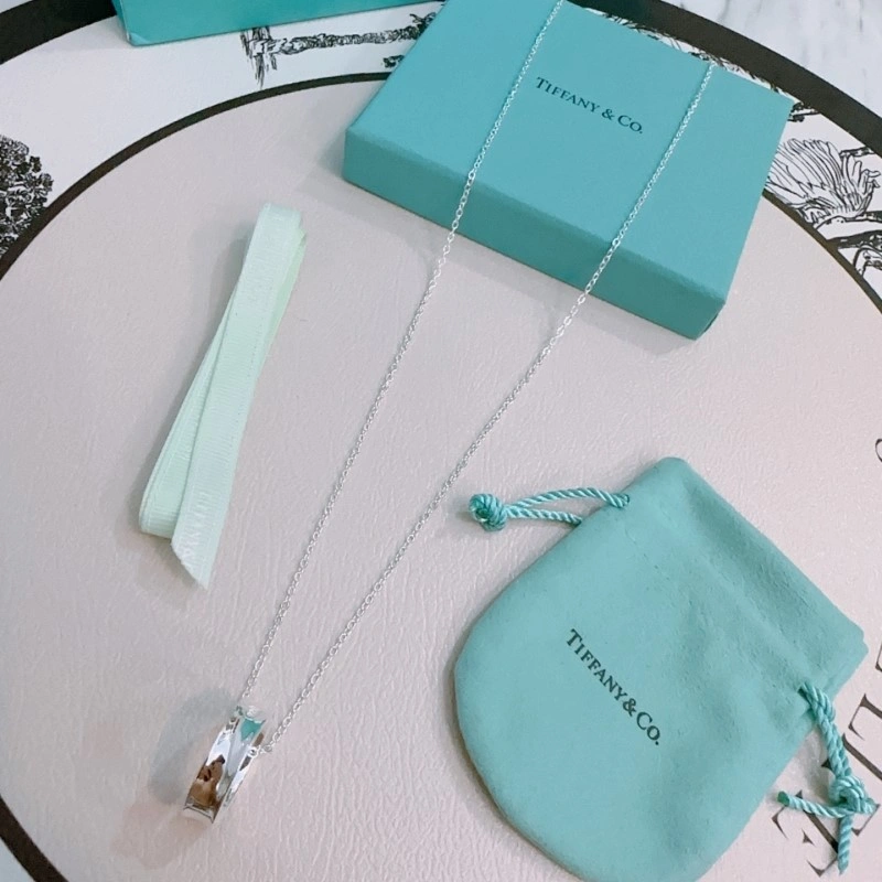Snug Tiffany Necklaces 252305