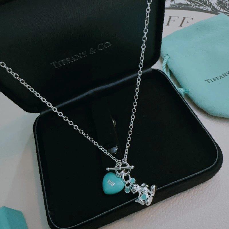 EyeCatching Tiffany Necklaces 252274