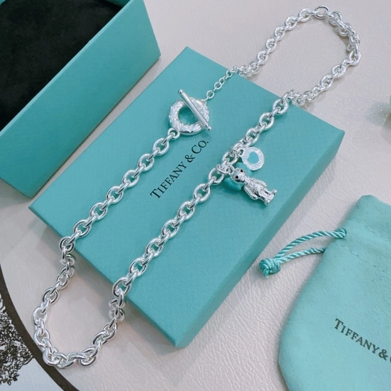 Resilient Tiffany Necklaces 252270