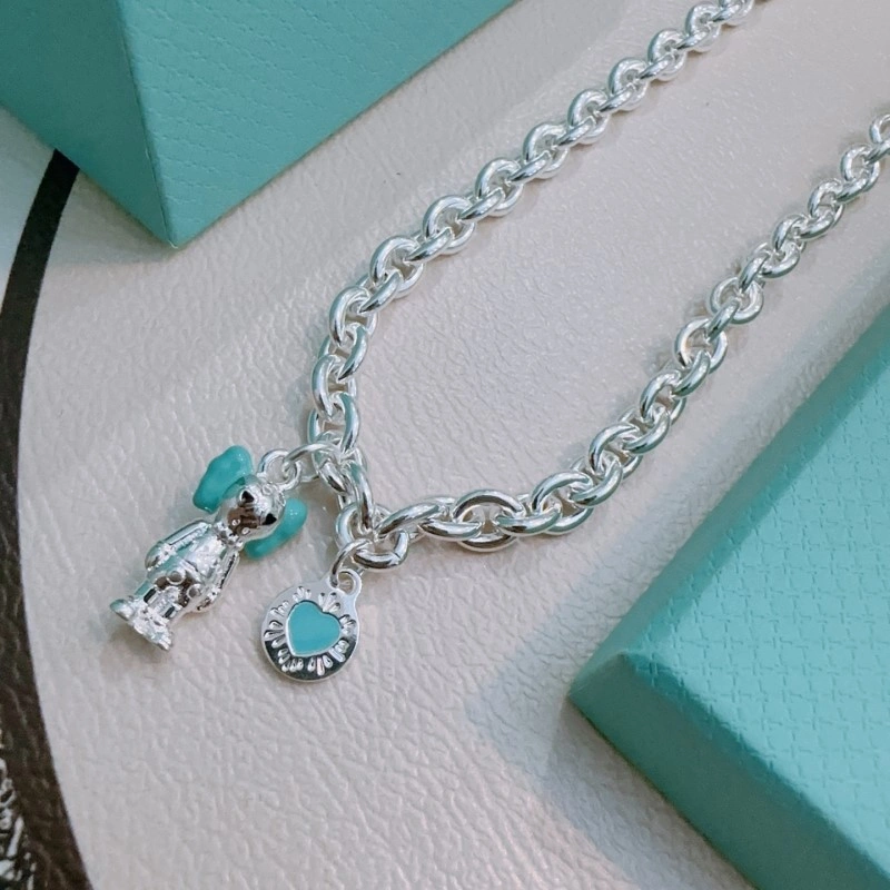 Resilient Tiffany Necklaces 252270
