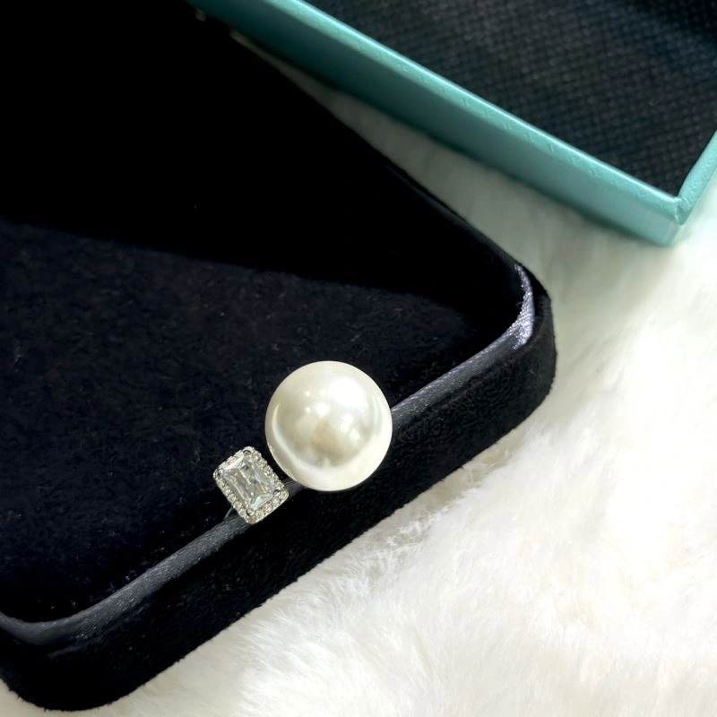 Tiffany Rings Compact 253959