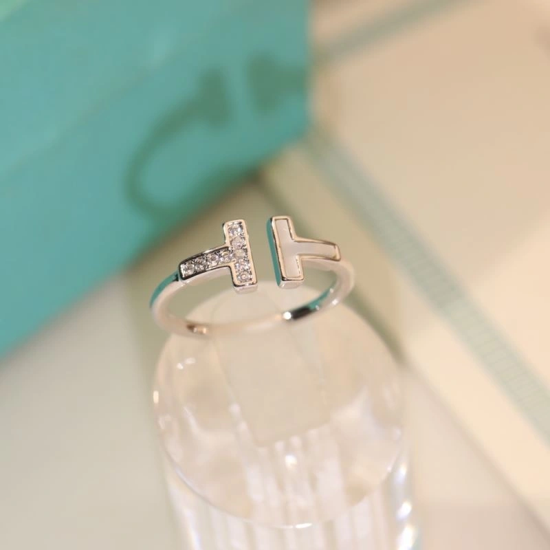 Lightweight Tiffany Rings 253945