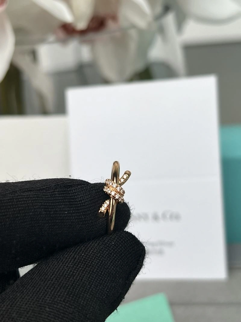 Youthful Tiffany Rings 253681