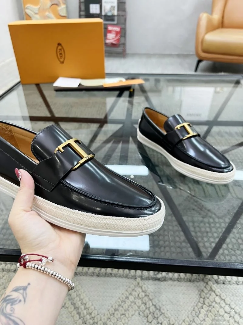 Tods Shoes Compact 3921