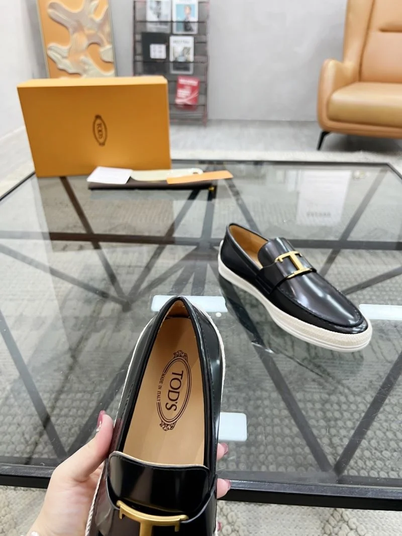 Tods Shoes Compact 3921