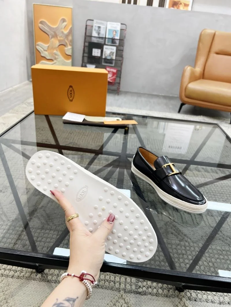 Tods Shoes Compact 3921