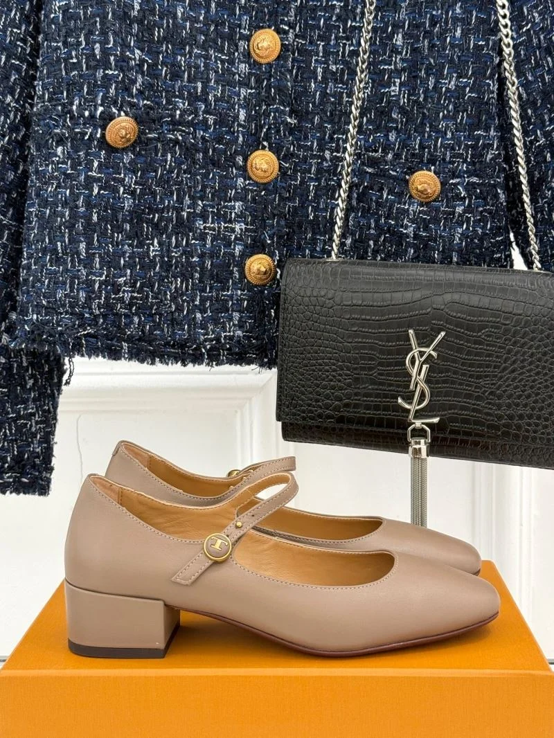 Versatile Tods Shoes 7167
