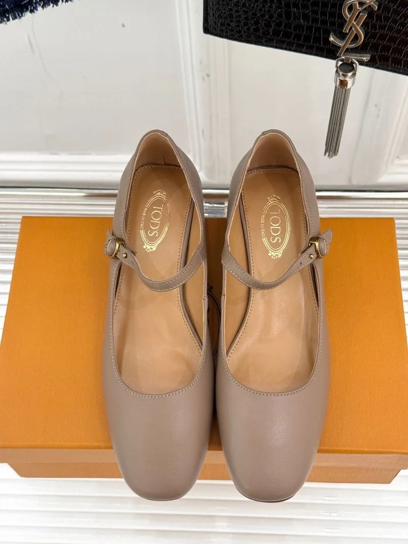 Versatile Tods Shoes 7167