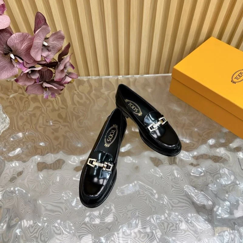 WeatherProof Tods Shoes 8760