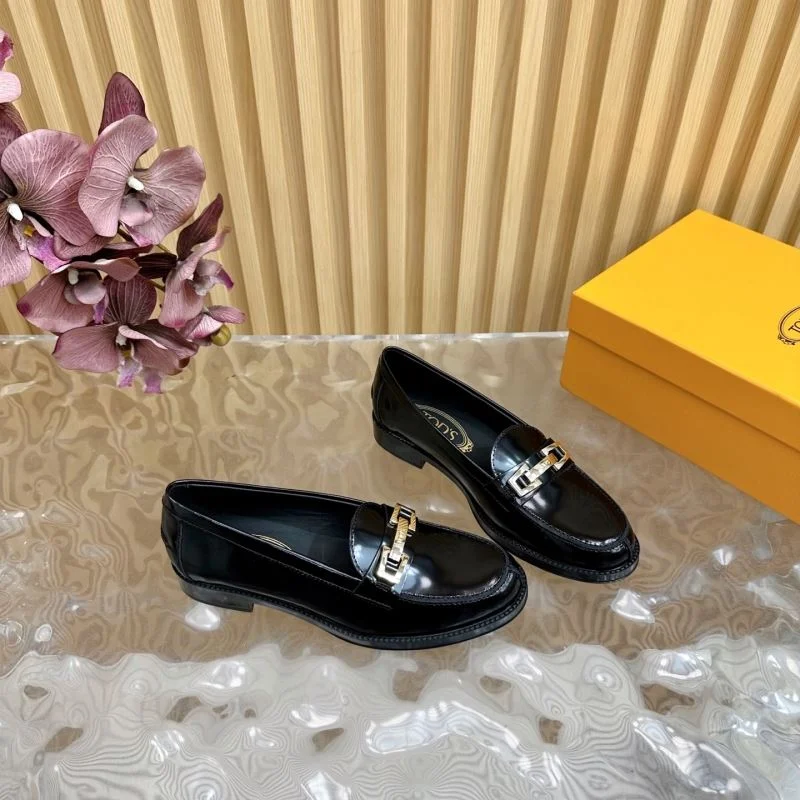 WeatherProof Tods Shoes 8760