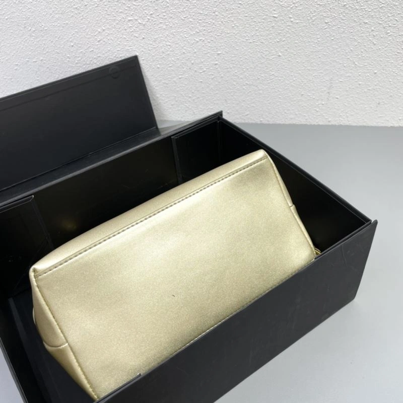 Tom Ford Satchel Bags TimelessDesign 82546