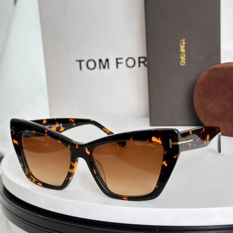 Youthful Tom Ford Sunglasses 282343