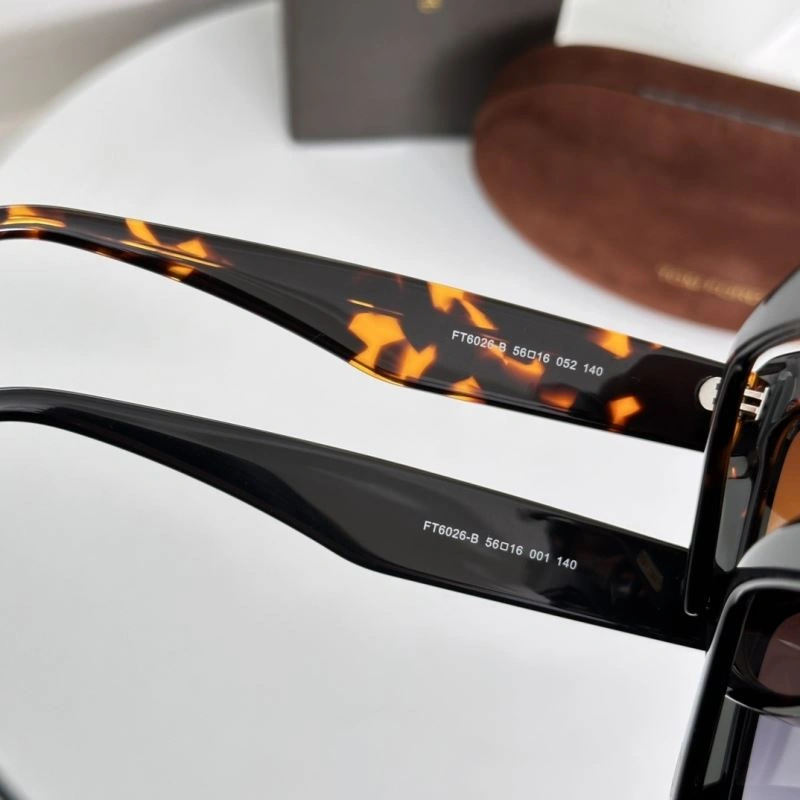Youthful Tom Ford Sunglasses 282343
