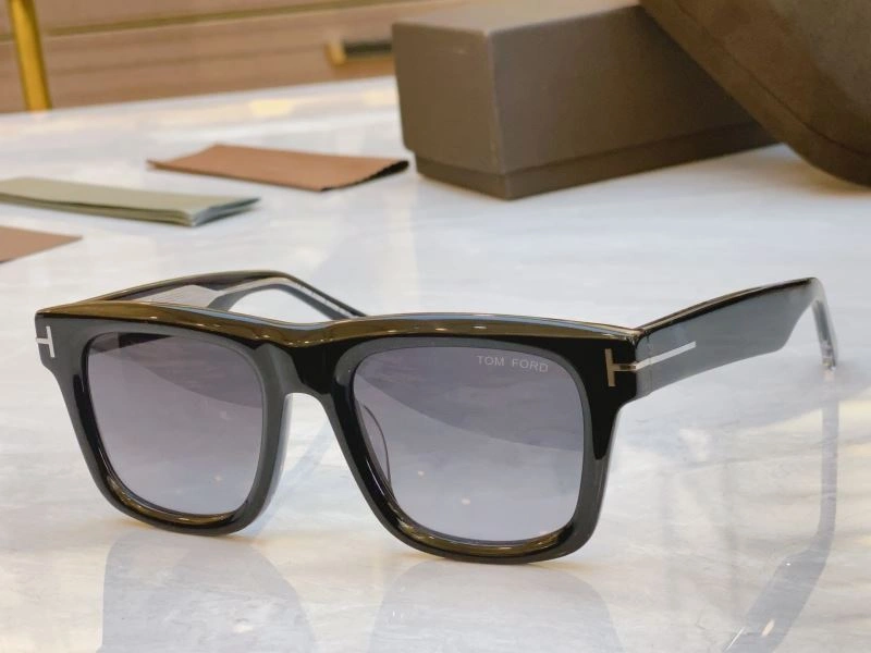 MoistureWicking Tom Ford Sunglasses 282340