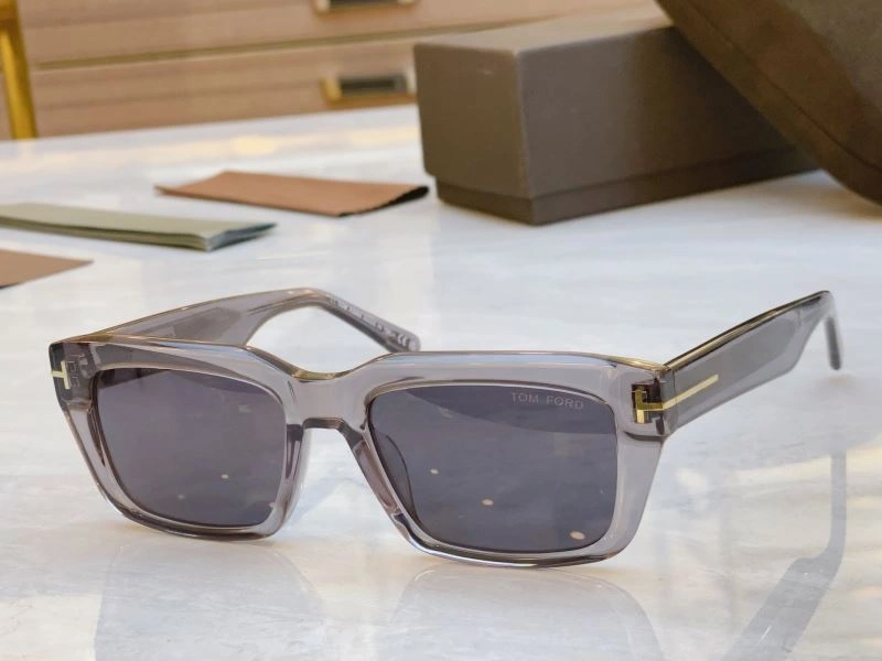 Tom Ford Sunglasses Lightweight 282339