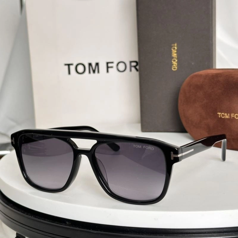 Refined Tom Ford Sunglasses 282338