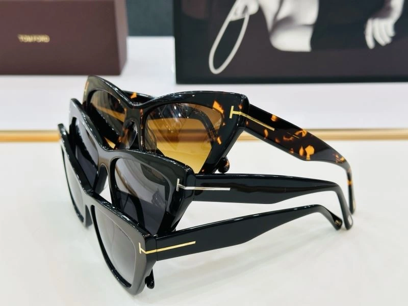 DailyWear Tom Ford Sunglasses 282336