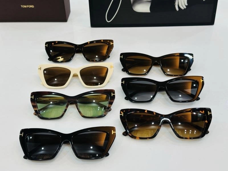 DailyWear Tom Ford Sunglasses 282336