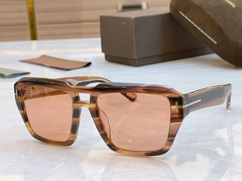 Tom Ford Sunglasses Refined 282334