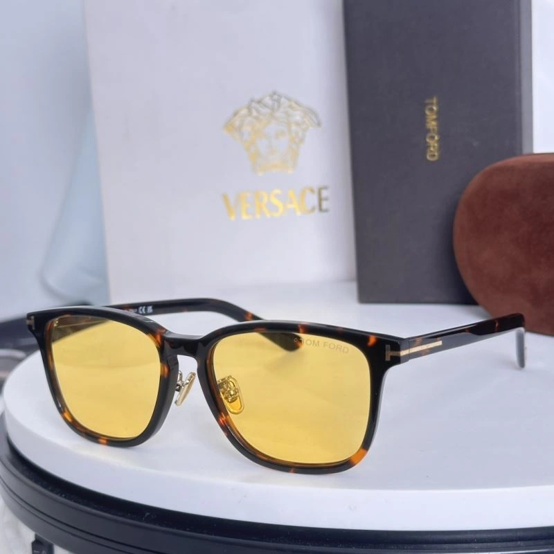 Tom Ford Sunglasses WellDesigned 282333