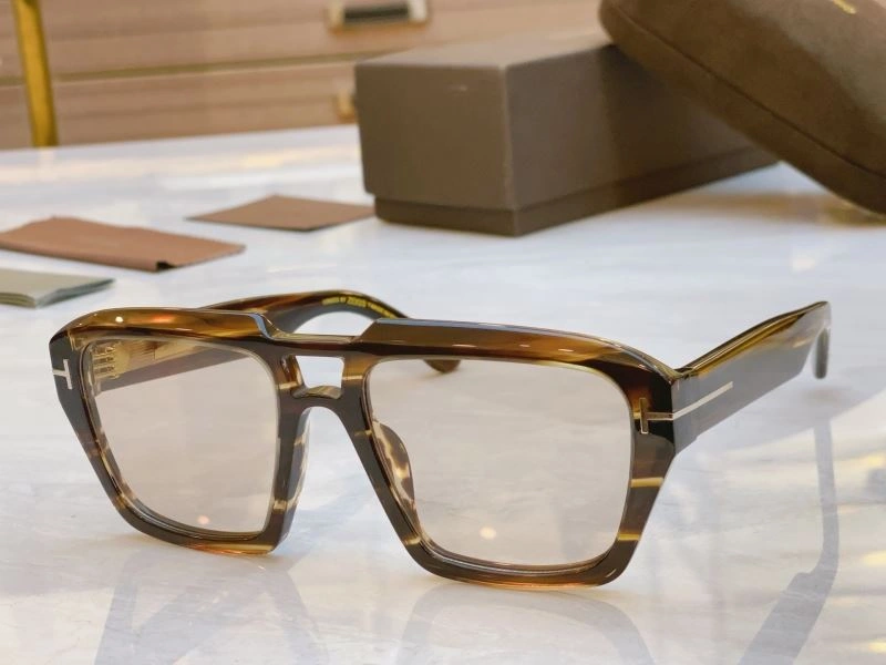 Bold Tom Ford Sunglasses 282325