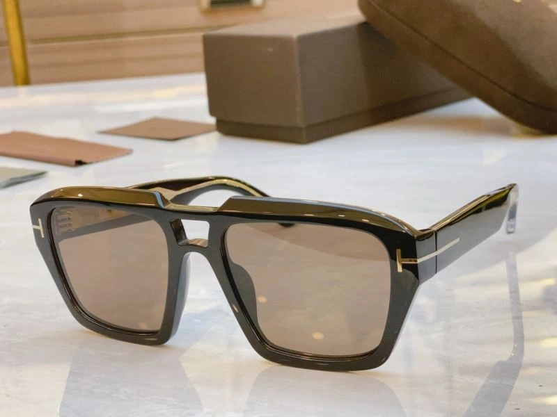Bold Tom Ford Sunglasses 282325