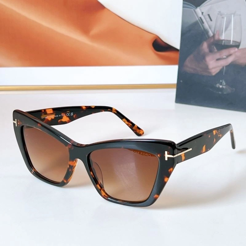 Tom Ford Sunglasses WellDesigned 282331