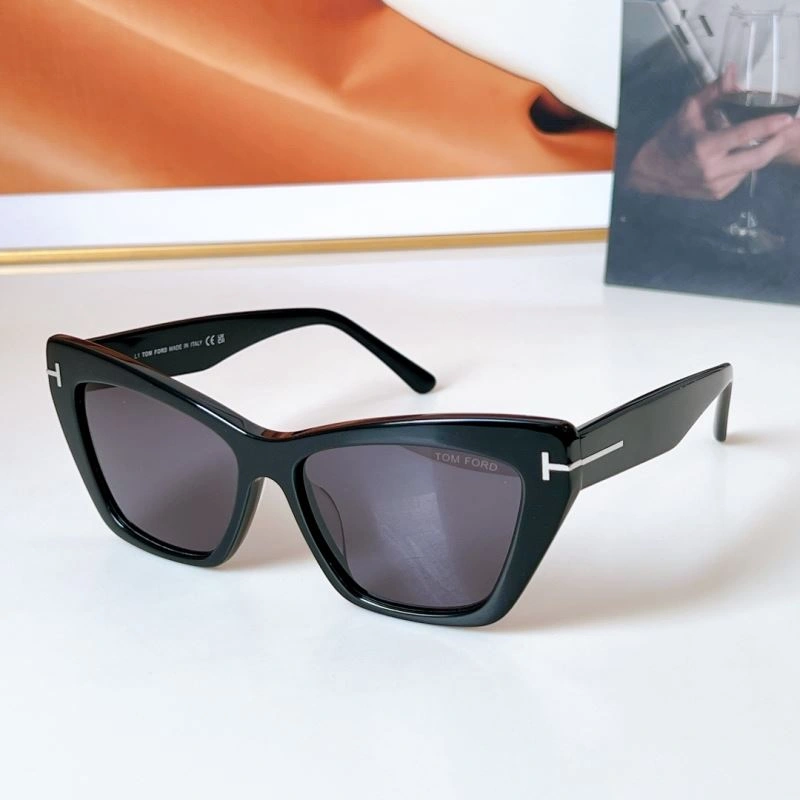 Tom Ford Sunglasses WellDesigned 282331