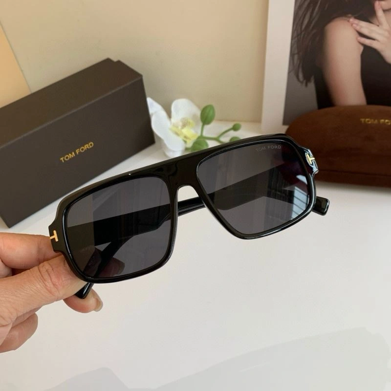 Tom Ford Sunglasses Functional 282307