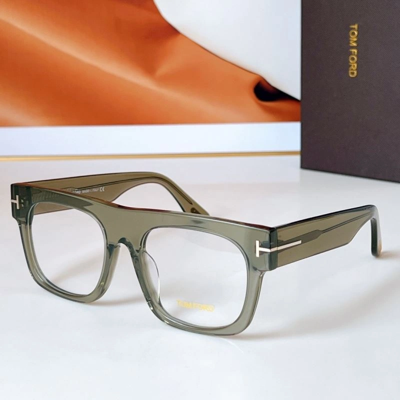 Vibrant Tom Ford Sunglasses 282306