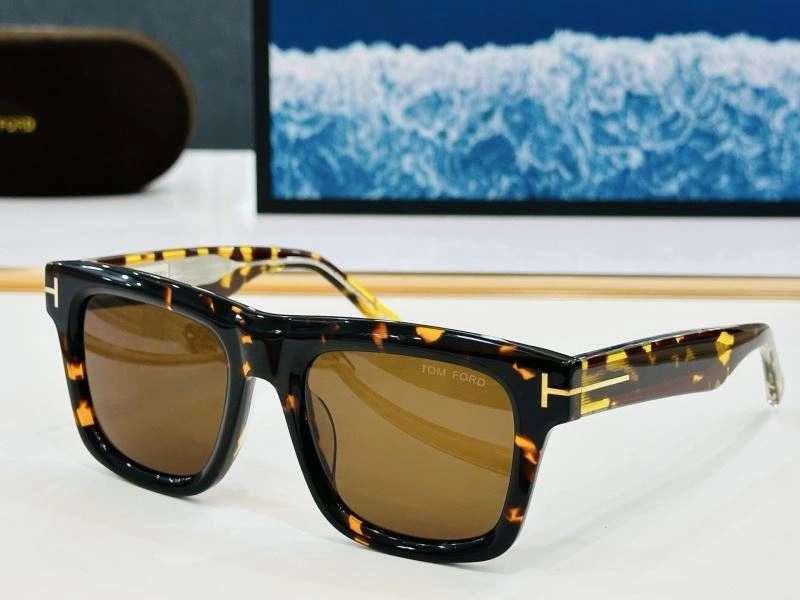 Supportive Tom Ford Sunglasses 282370