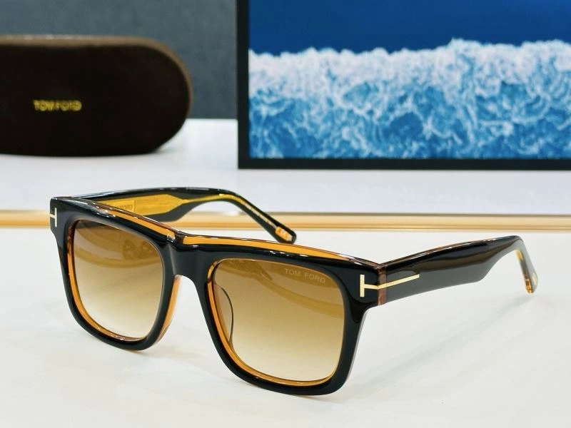 Supportive Tom Ford Sunglasses 282370