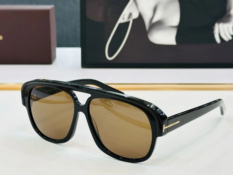 Durable Tom Ford Sunglasses 282369