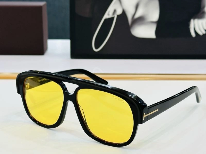 Durable Tom Ford Sunglasses 282369