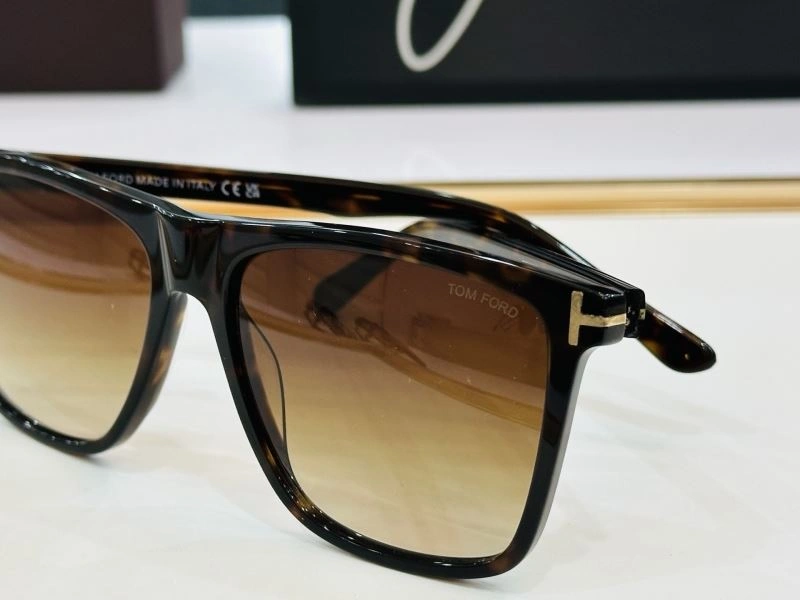 Soft Tom Ford Sunglasses 282360