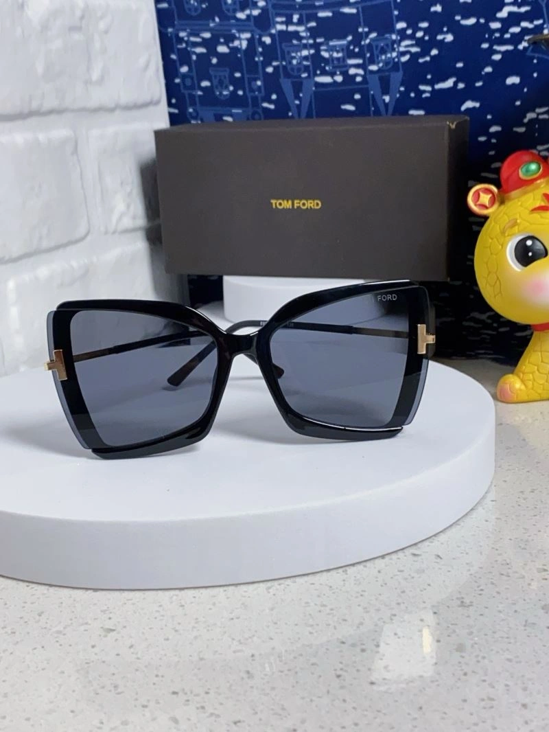 Tom Ford Sunglasses Functional 282354