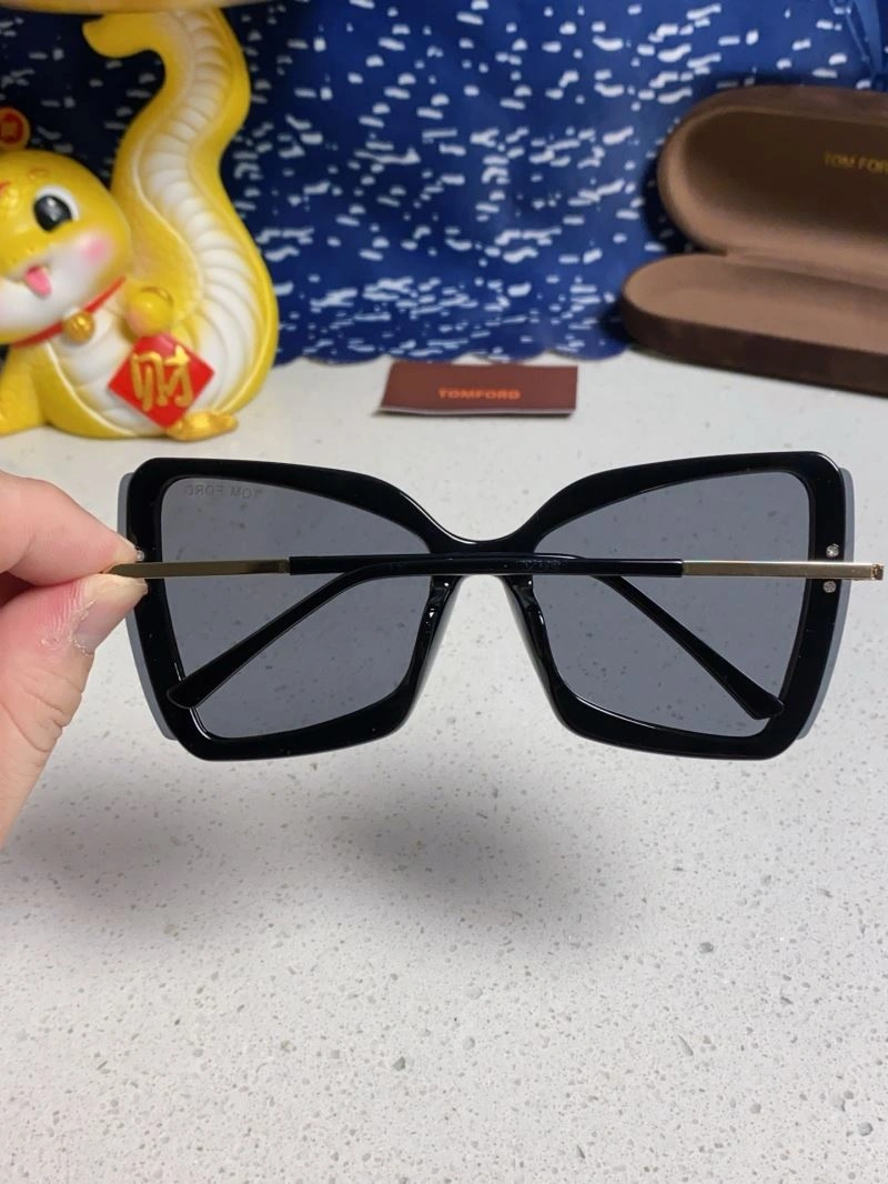 Tom Ford Sunglasses Functional 282354