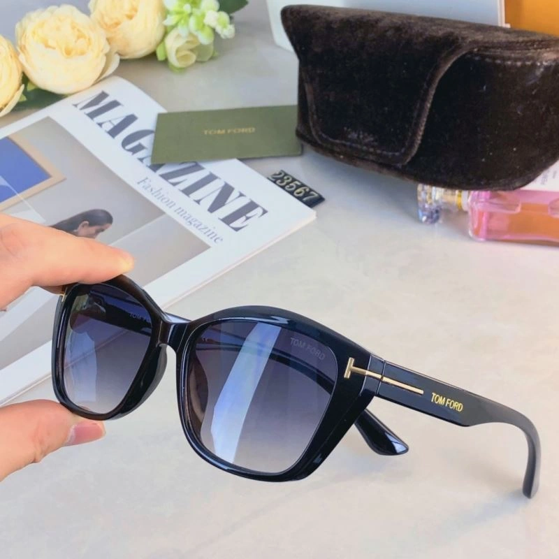 Functional Tom Ford Sunglasses 282356