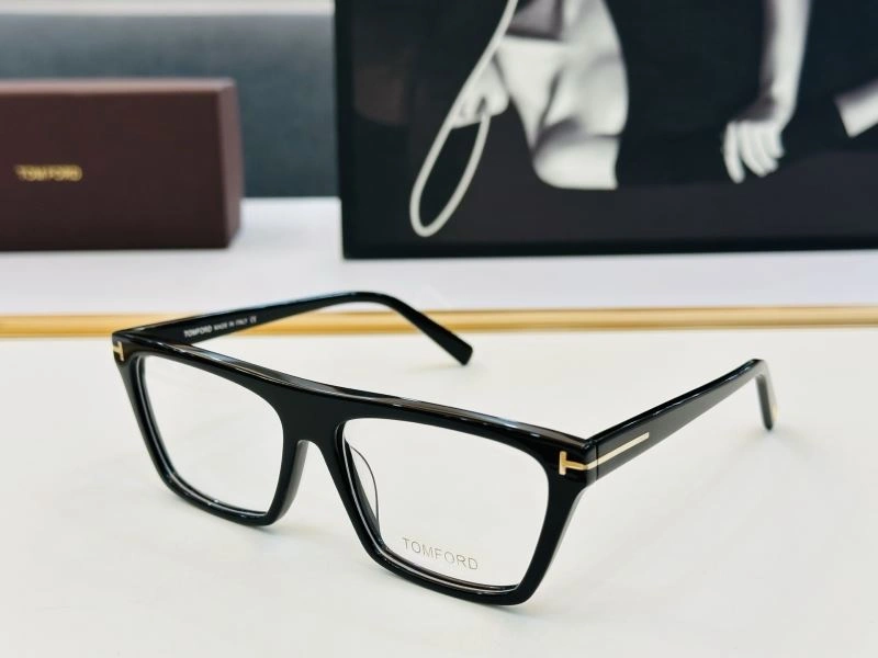 Tom Ford Sunglasses Stylish 282375