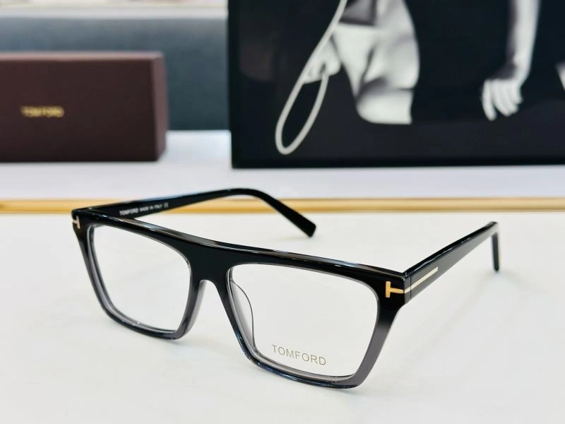 Tom Ford Sunglasses Stylish 282375