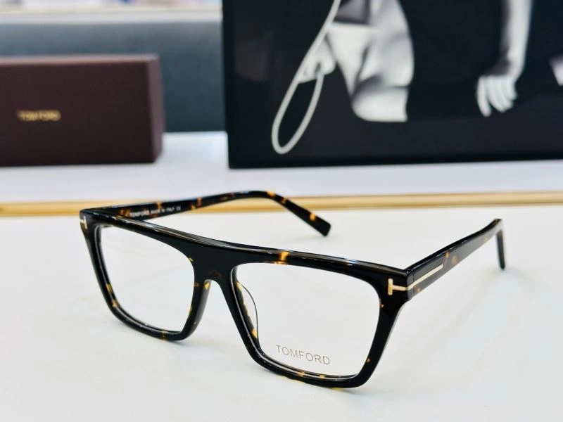 Tom Ford Sunglasses Stylish 282375