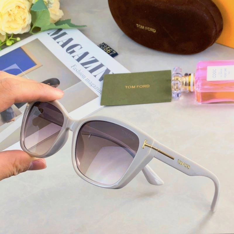 Tom Ford Sunglasses Effortless 282355