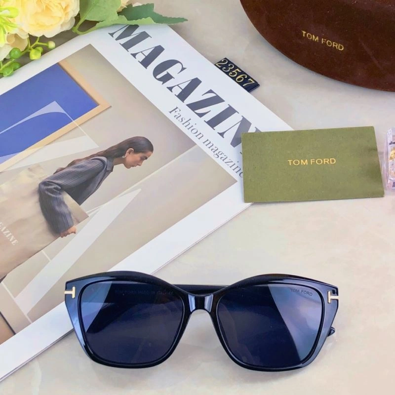 Tom Ford Sunglasses Effortless 282355