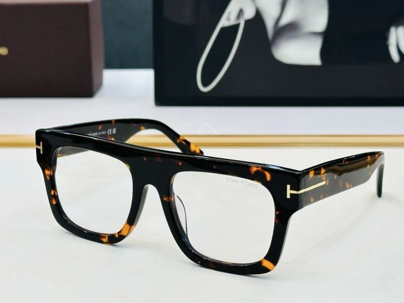 Tom Ford Sunglasses Trendy 282372