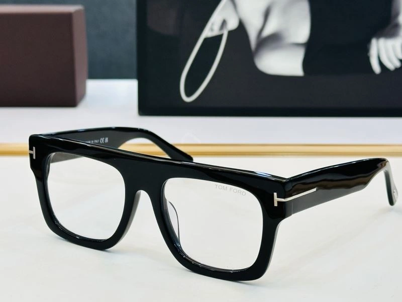 Tom Ford Sunglasses Trendy 282372