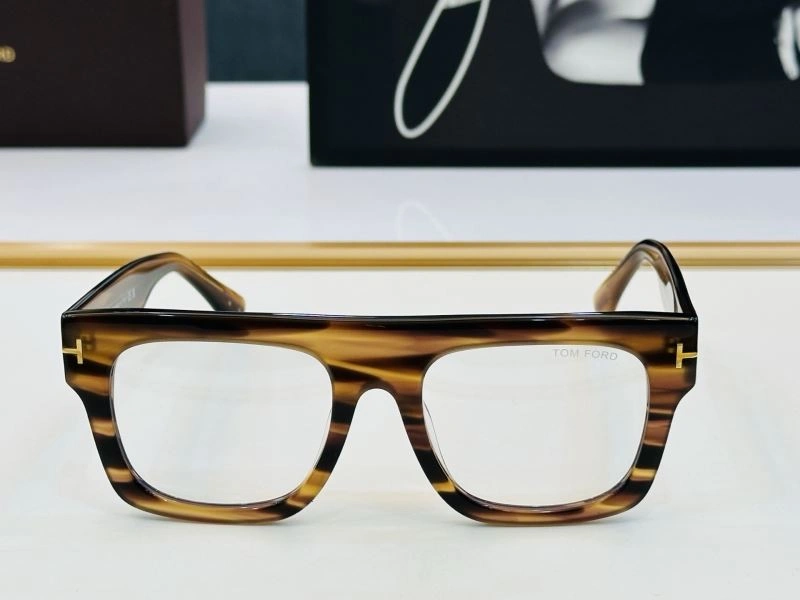 Tom Ford Sunglasses Trendy 282372