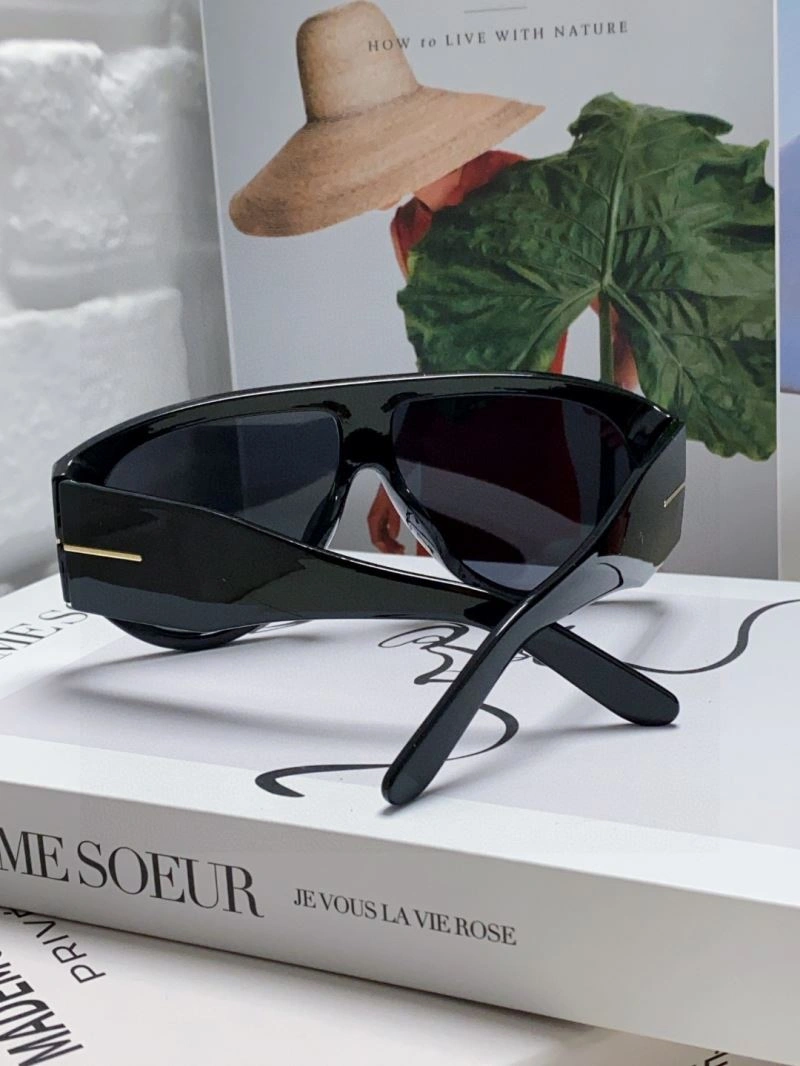 Tom Ford Sunglasses Sustainable 282349