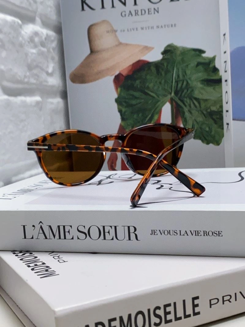 Tom Ford Sunglasses Classic 282345