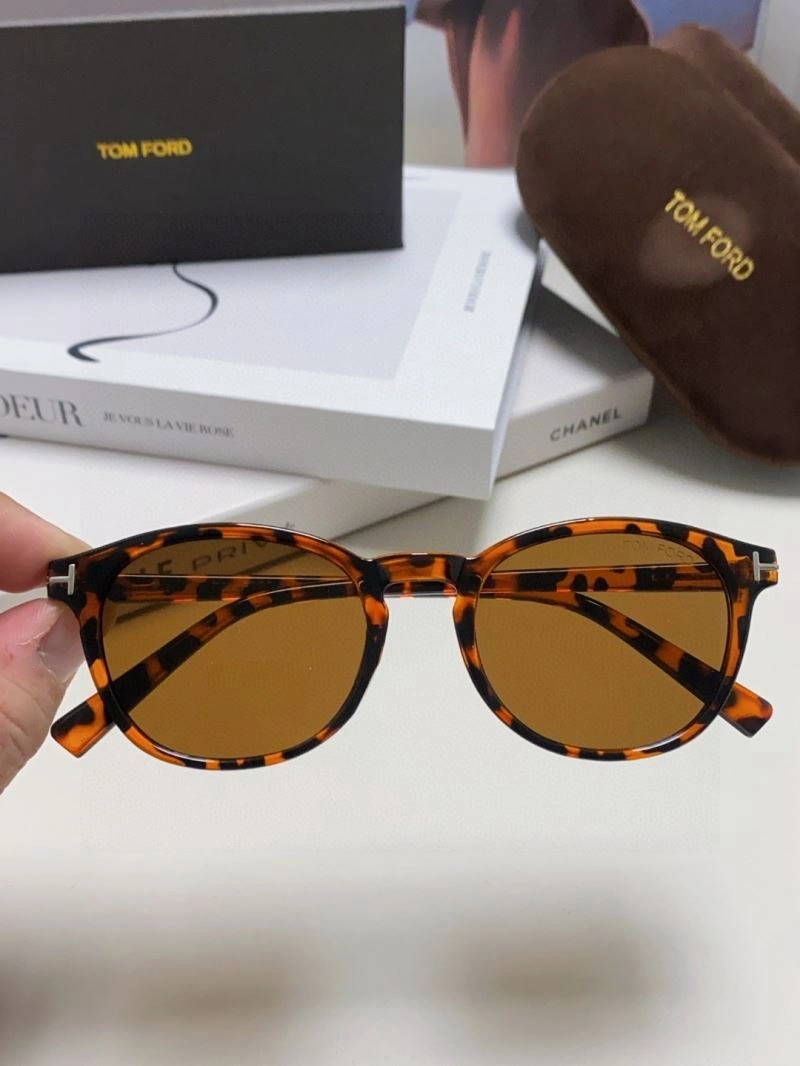 Tom Ford Sunglasses Classic 282345